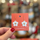 Dot Creative porcelain daisy earrings