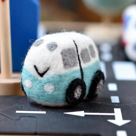 Tara Treasures felt camper van