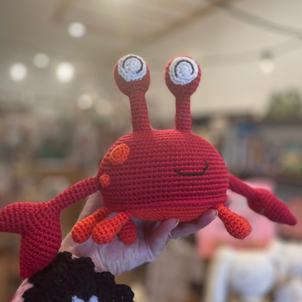 Cedric the crochet crab