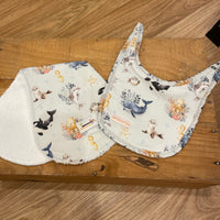 Dotti’s bib with towelling back