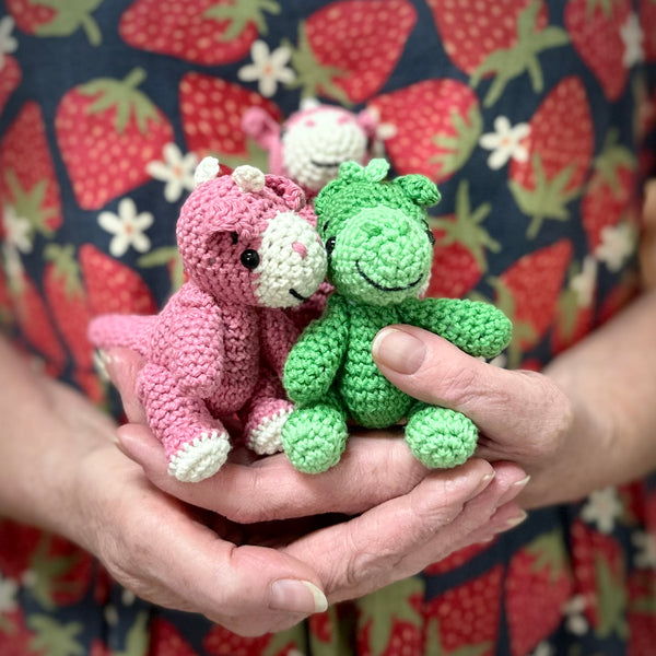 Mini crochet dinosaur by Shane