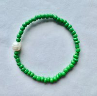 Pearl seed bead bracelet by Greenwood Designs