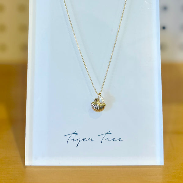 Gold shell & pearl necklace by Tiger Tree