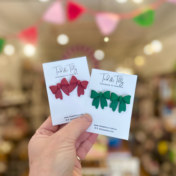 Ted & Tilly Christmas bow stud earrings
