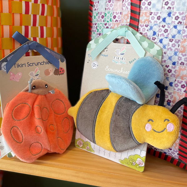 Tikiri sensory crinkle scrunchie toy