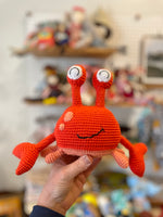 Cedric the crab by the Crocheting Constable